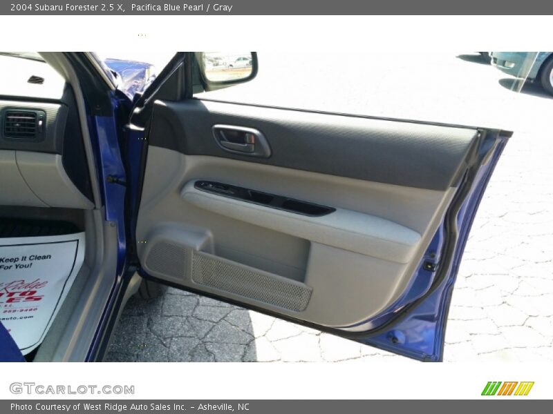 Pacifica Blue Pearl / Gray 2004 Subaru Forester 2.5 X