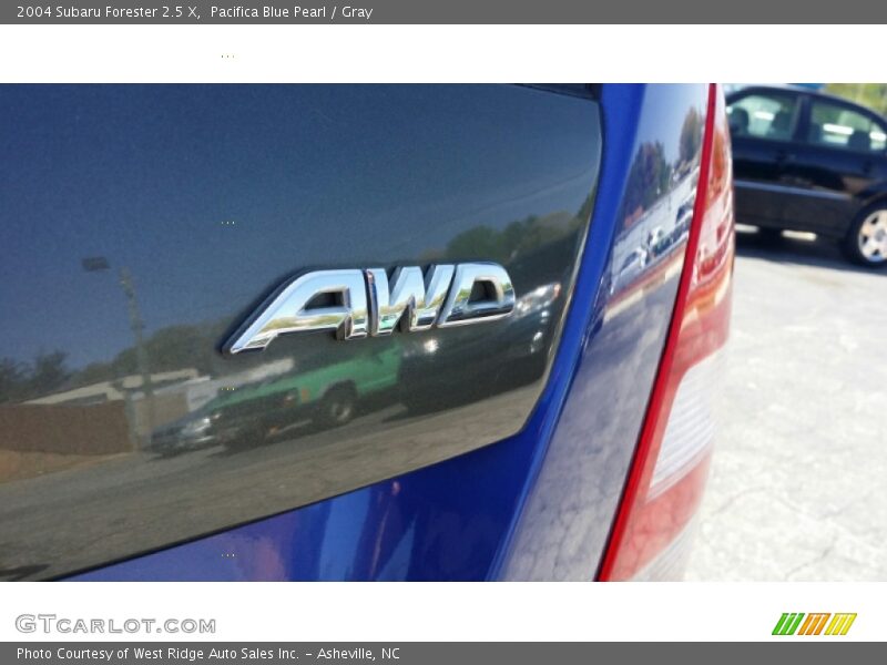 Pacifica Blue Pearl / Gray 2004 Subaru Forester 2.5 X