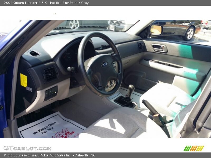 Pacifica Blue Pearl / Gray 2004 Subaru Forester 2.5 X
