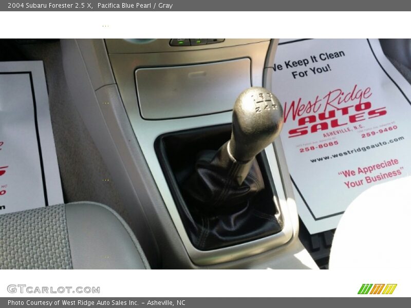 Pacifica Blue Pearl / Gray 2004 Subaru Forester 2.5 X