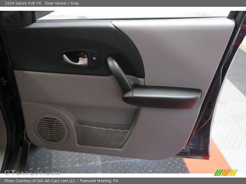 Silver Nickel / Gray 2004 Saturn VUE V6
