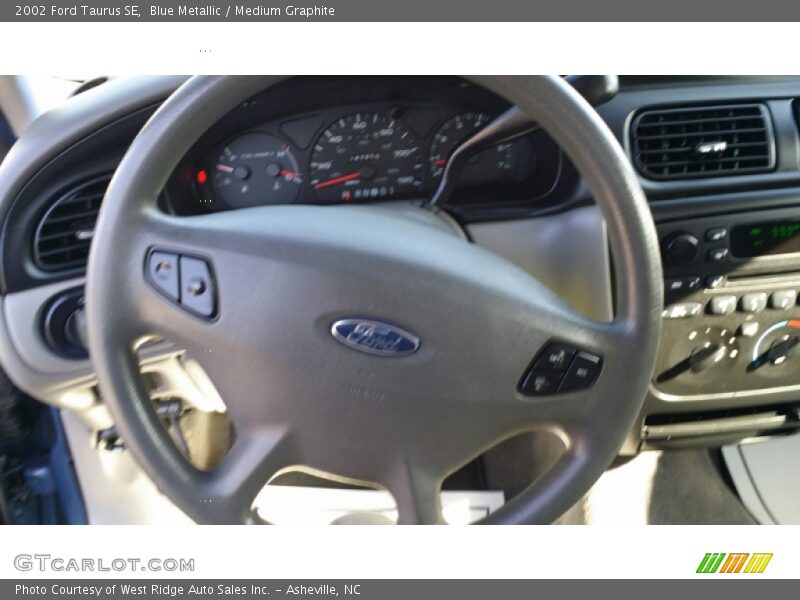 Blue Metallic / Medium Graphite 2002 Ford Taurus SE