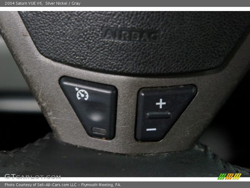 Silver Nickel / Gray 2004 Saturn VUE V6