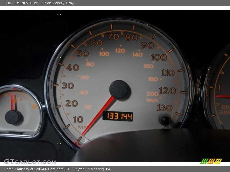 Silver Nickel / Gray 2004 Saturn VUE V6