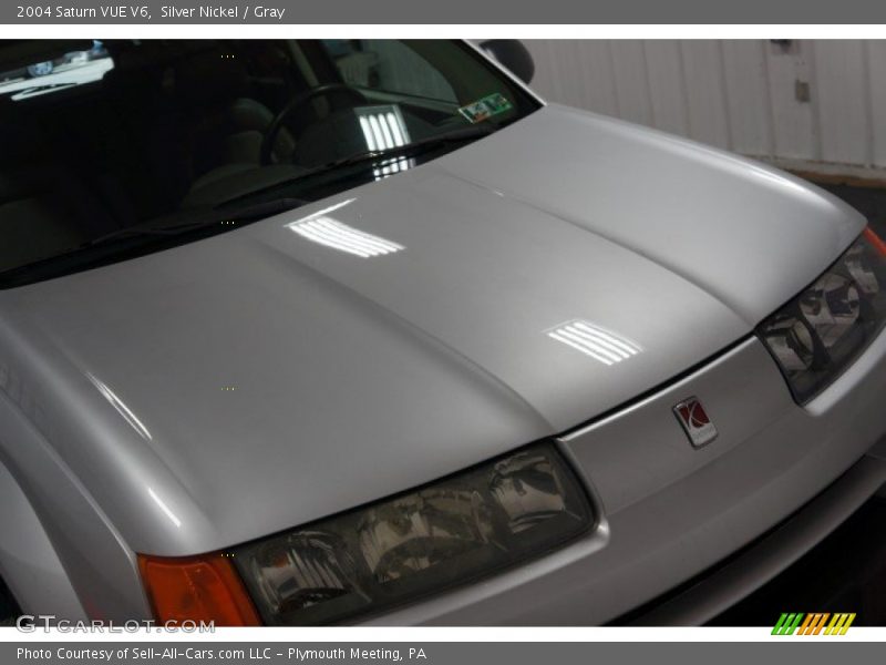 Silver Nickel / Gray 2004 Saturn VUE V6
