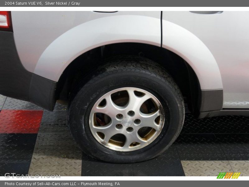 Silver Nickel / Gray 2004 Saturn VUE V6