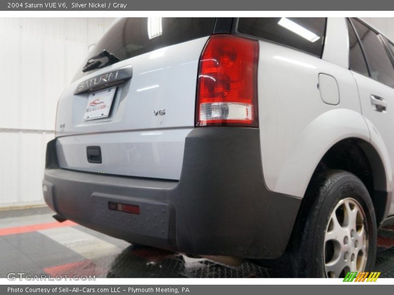 Silver Nickel / Gray 2004 Saturn VUE V6