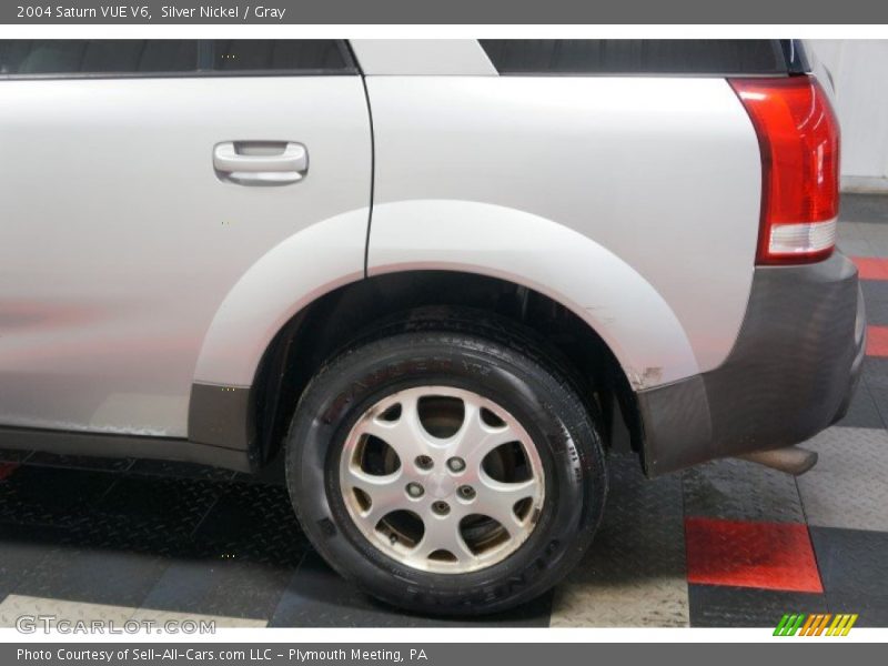 Silver Nickel / Gray 2004 Saturn VUE V6