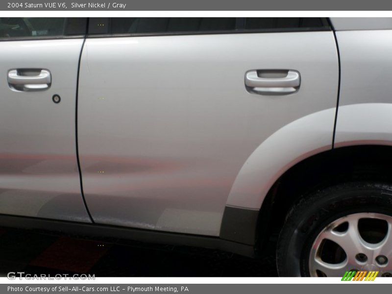 Silver Nickel / Gray 2004 Saturn VUE V6