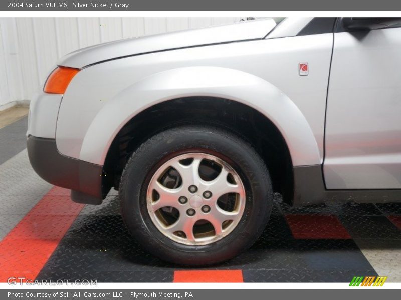 Silver Nickel / Gray 2004 Saturn VUE V6