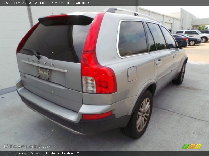 Electric Silver Metallic / Off Black 2011 Volvo XC90 3.2
