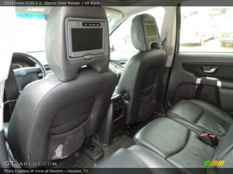 Electric Silver Metallic / Off Black 2011 Volvo XC90 3.2