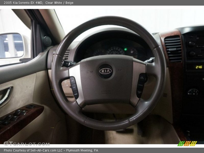 Clear White / Beige 2005 Kia Sorento EX 4WD
