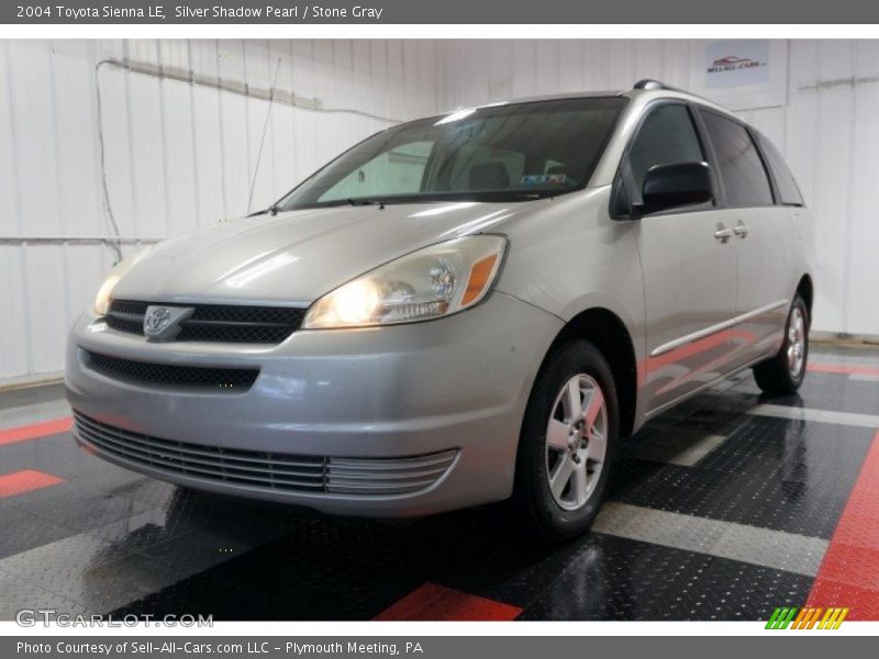 Silver Shadow Pearl / Stone Gray 2004 Toyota Sienna LE