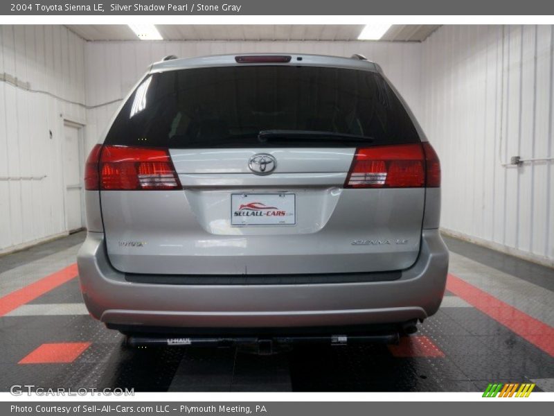 Silver Shadow Pearl / Stone Gray 2004 Toyota Sienna LE