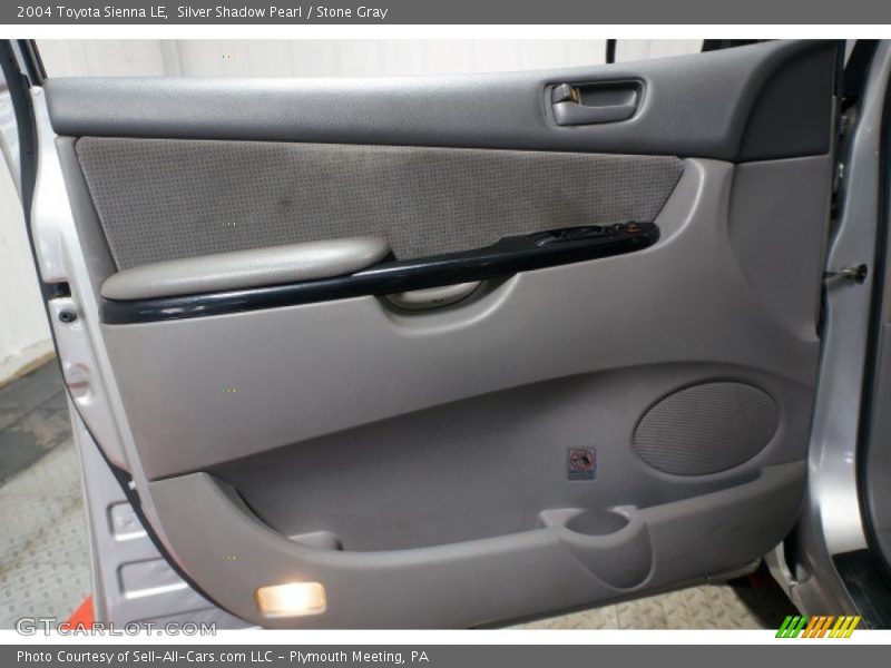 Silver Shadow Pearl / Stone Gray 2004 Toyota Sienna LE
