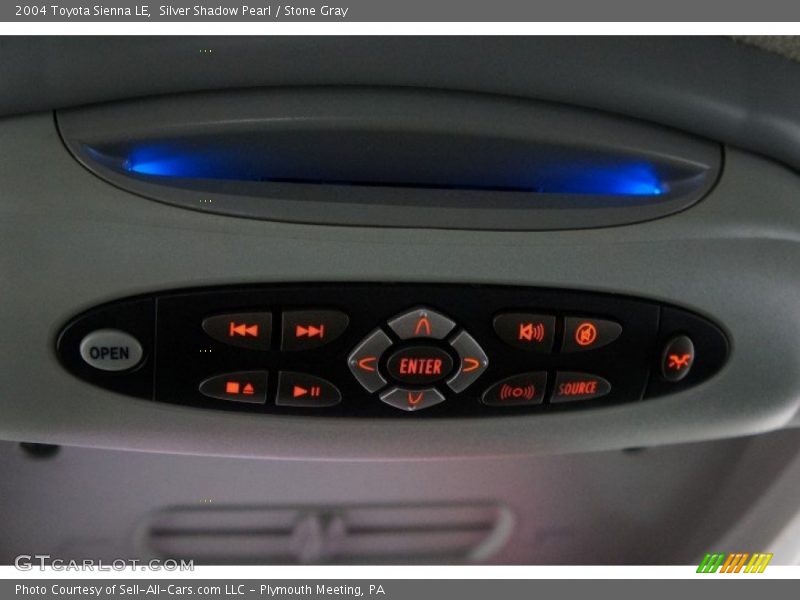 Silver Shadow Pearl / Stone Gray 2004 Toyota Sienna LE