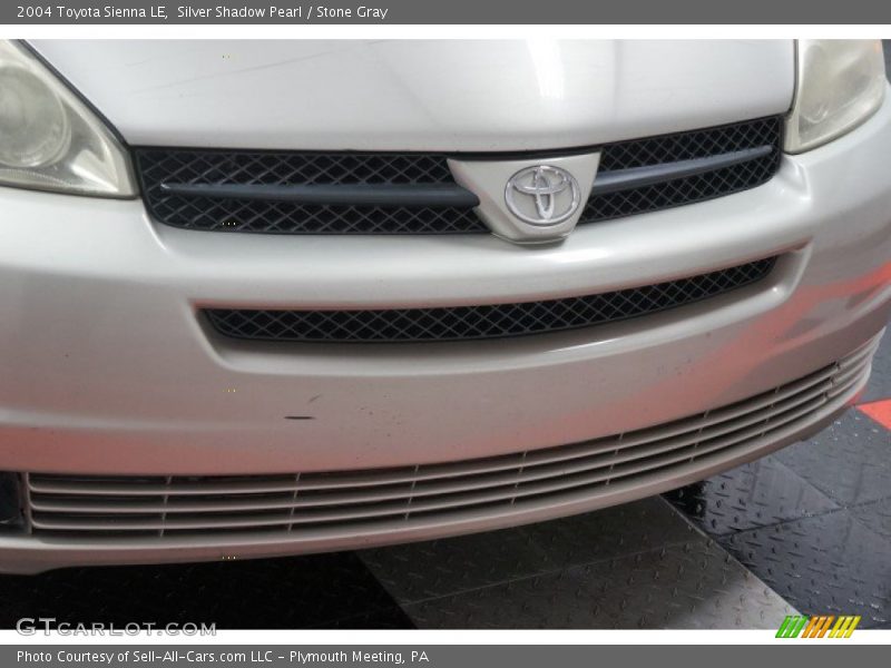 Silver Shadow Pearl / Stone Gray 2004 Toyota Sienna LE