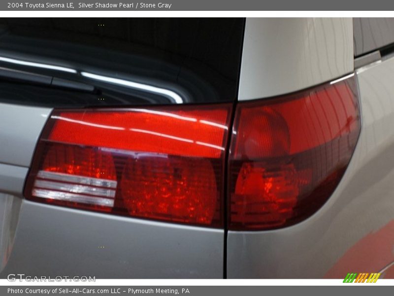 Silver Shadow Pearl / Stone Gray 2004 Toyota Sienna LE