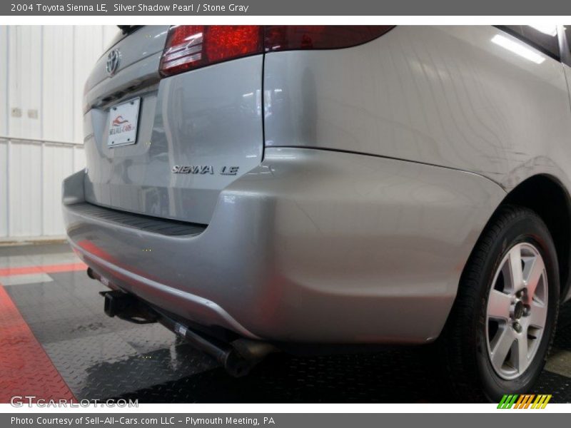 Silver Shadow Pearl / Stone Gray 2004 Toyota Sienna LE