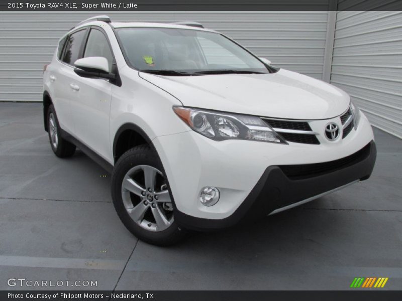 Front 3/4 View of 2015 RAV4 XLE