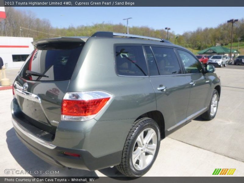 Cypress Green Pearl / Sand Beige 2013 Toyota Highlander Limited 4WD