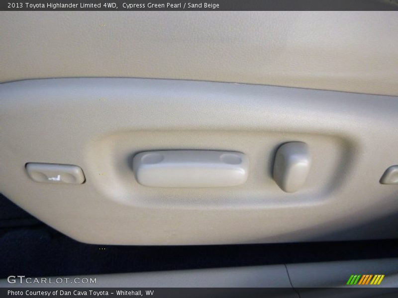 Cypress Green Pearl / Sand Beige 2013 Toyota Highlander Limited 4WD