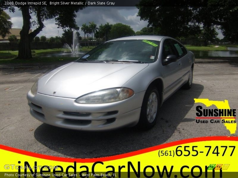 Bright Silver Metallic / Dark Slate Gray 2003 Dodge Intrepid SE