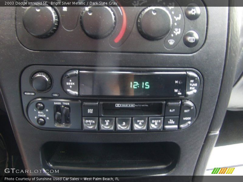 Bright Silver Metallic / Dark Slate Gray 2003 Dodge Intrepid SE