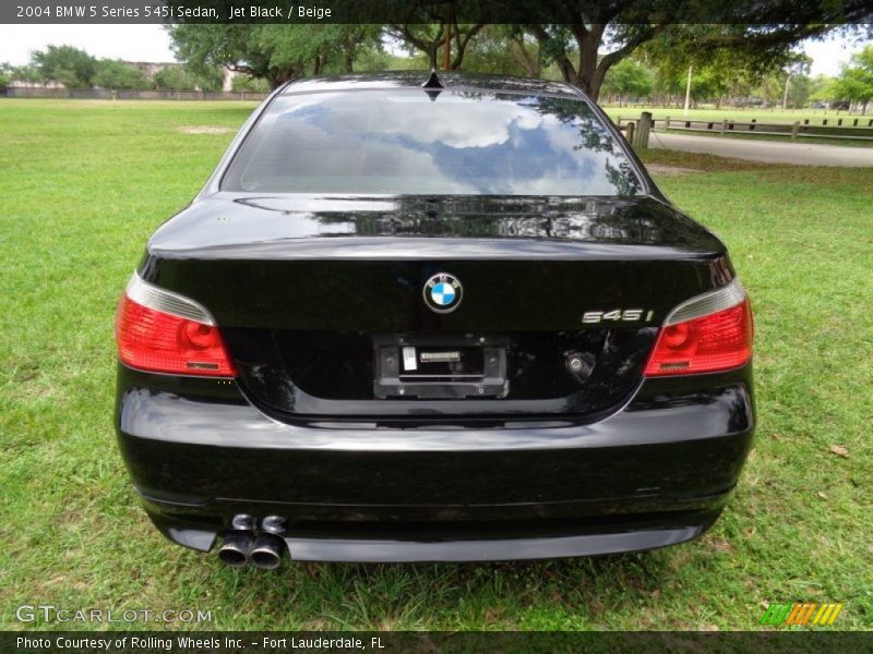  2004 5 Series 545i Sedan Logo