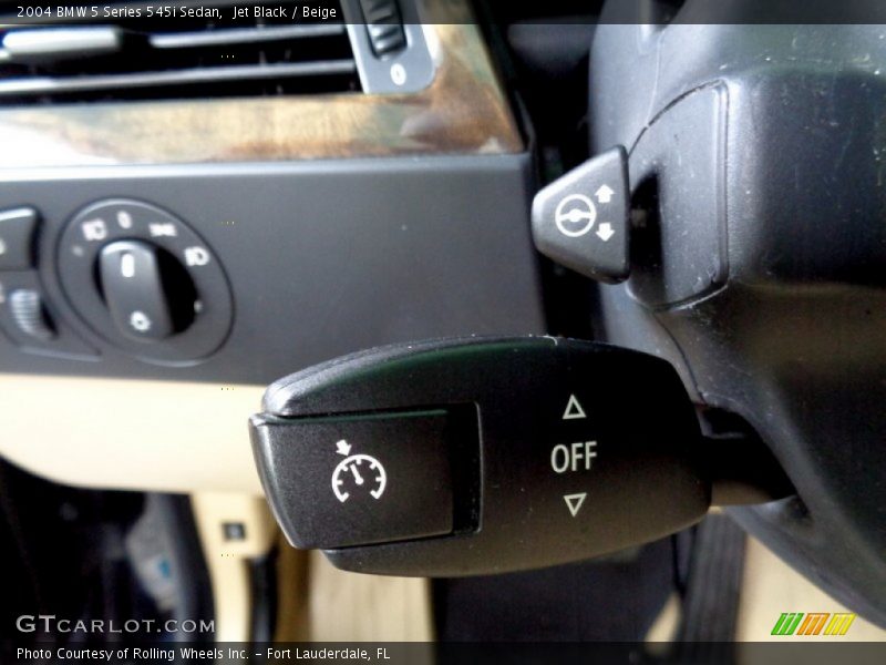 Controls of 2004 5 Series 545i Sedan