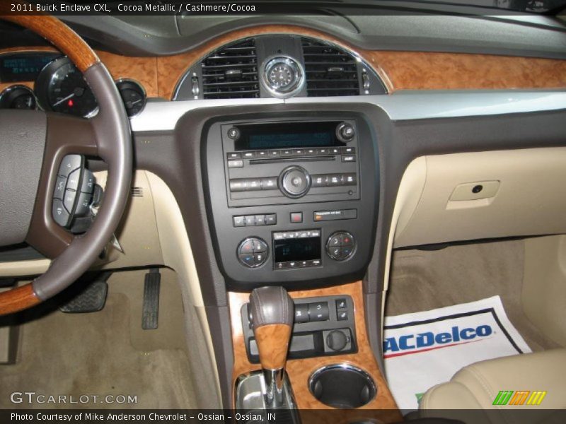 Cocoa Metallic / Cashmere/Cocoa 2011 Buick Enclave CXL