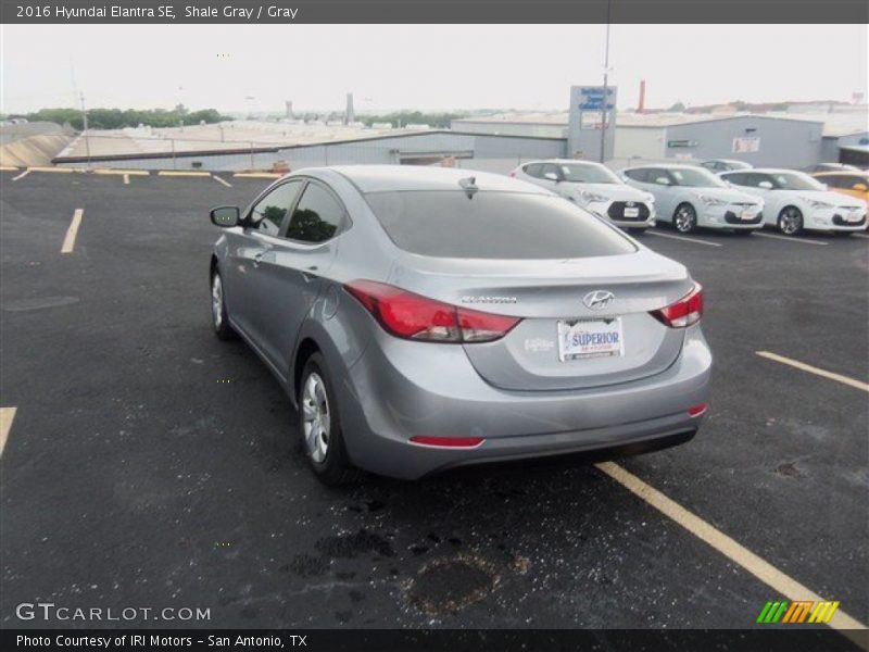 Shale Gray / Gray 2016 Hyundai Elantra SE