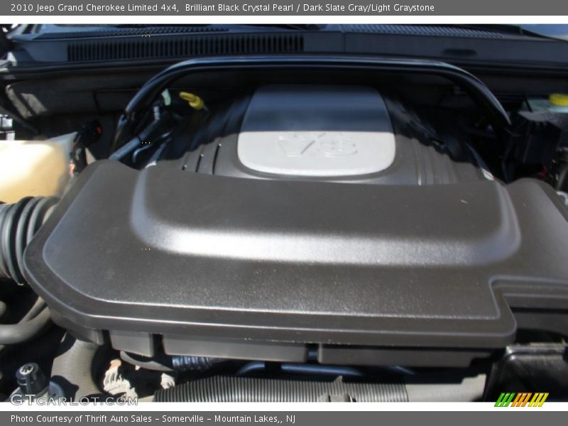 Brilliant Black Crystal Pearl / Dark Slate Gray/Light Graystone 2010 Jeep Grand Cherokee Limited 4x4