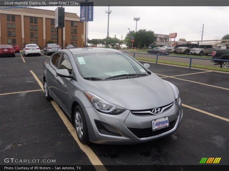 Shale Gray / Gray 2016 Hyundai Elantra SE