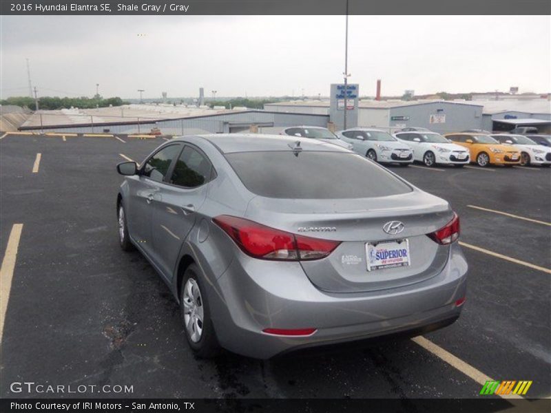 Shale Gray / Gray 2016 Hyundai Elantra SE