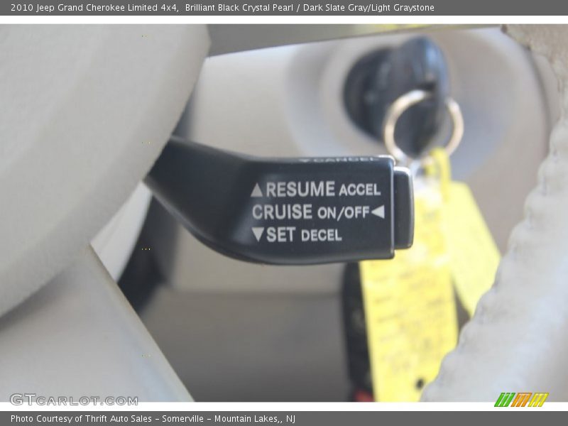 Brilliant Black Crystal Pearl / Dark Slate Gray/Light Graystone 2010 Jeep Grand Cherokee Limited 4x4