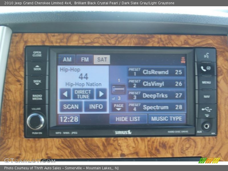 Brilliant Black Crystal Pearl / Dark Slate Gray/Light Graystone 2010 Jeep Grand Cherokee Limited 4x4