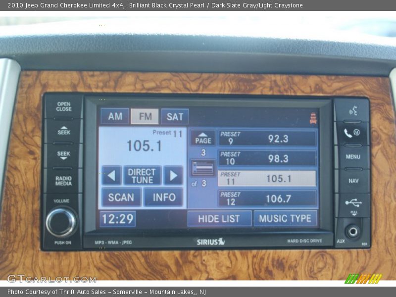 Brilliant Black Crystal Pearl / Dark Slate Gray/Light Graystone 2010 Jeep Grand Cherokee Limited 4x4