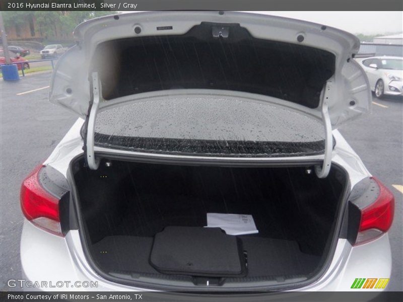 Silver / Gray 2016 Hyundai Elantra Limited