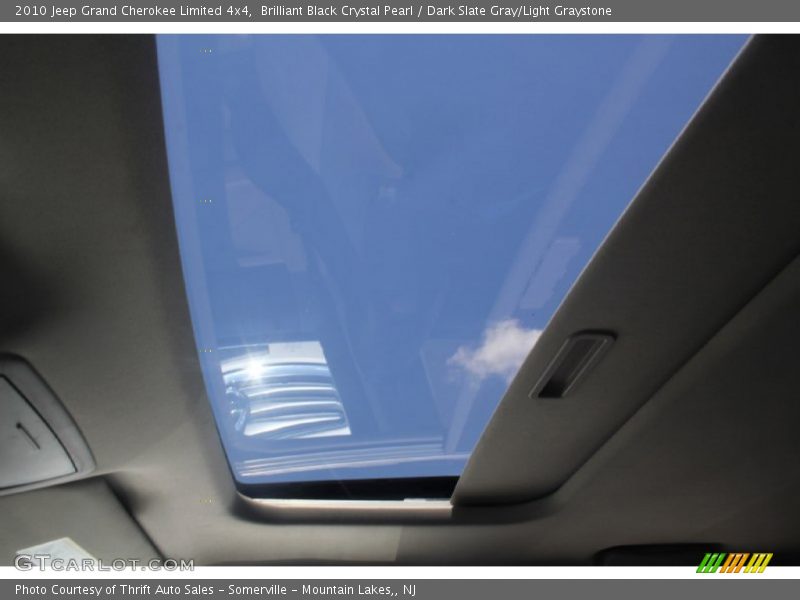 Brilliant Black Crystal Pearl / Dark Slate Gray/Light Graystone 2010 Jeep Grand Cherokee Limited 4x4