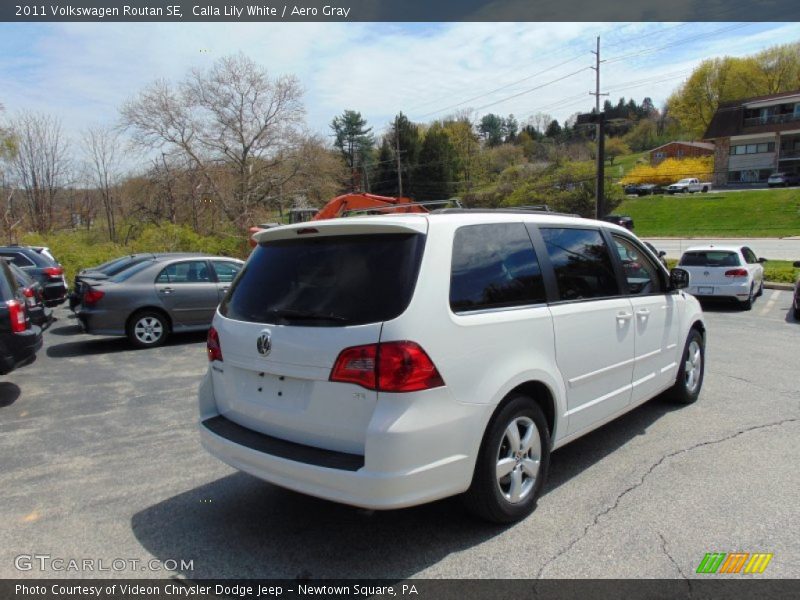 Calla Lily White / Aero Gray 2011 Volkswagen Routan SE