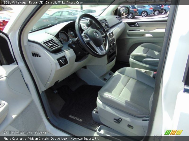 Calla Lily White / Aero Gray 2011 Volkswagen Routan SE