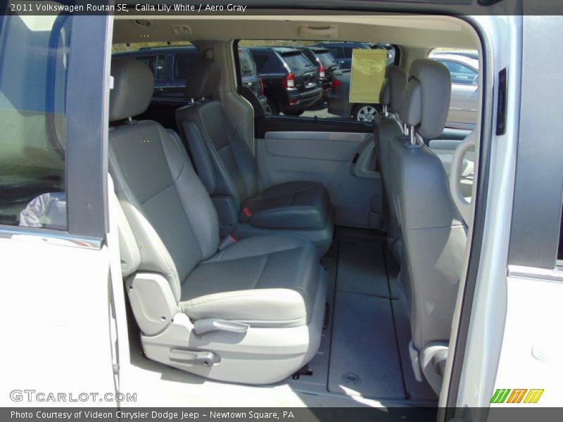 Calla Lily White / Aero Gray 2011 Volkswagen Routan SE