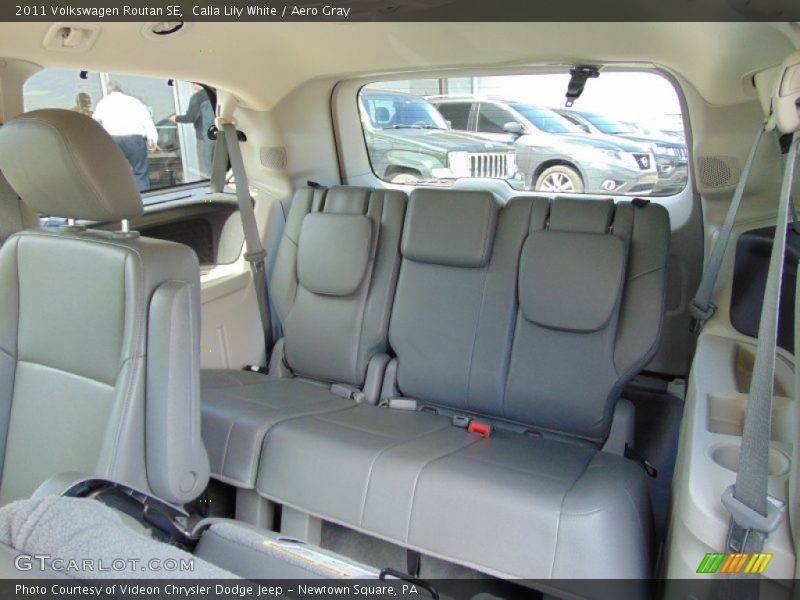 Calla Lily White / Aero Gray 2011 Volkswagen Routan SE