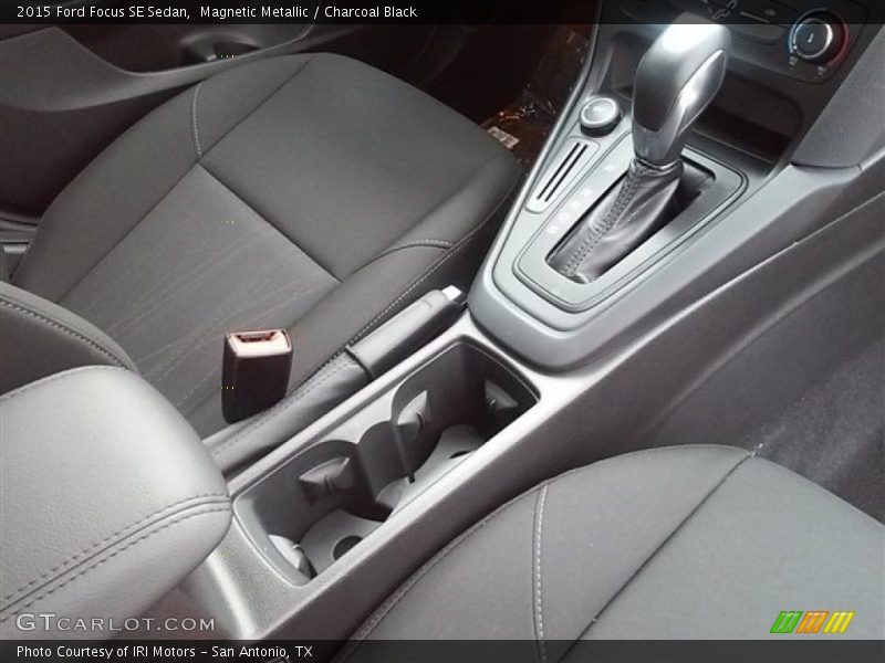 Magnetic Metallic / Charcoal Black 2015 Ford Focus SE Sedan