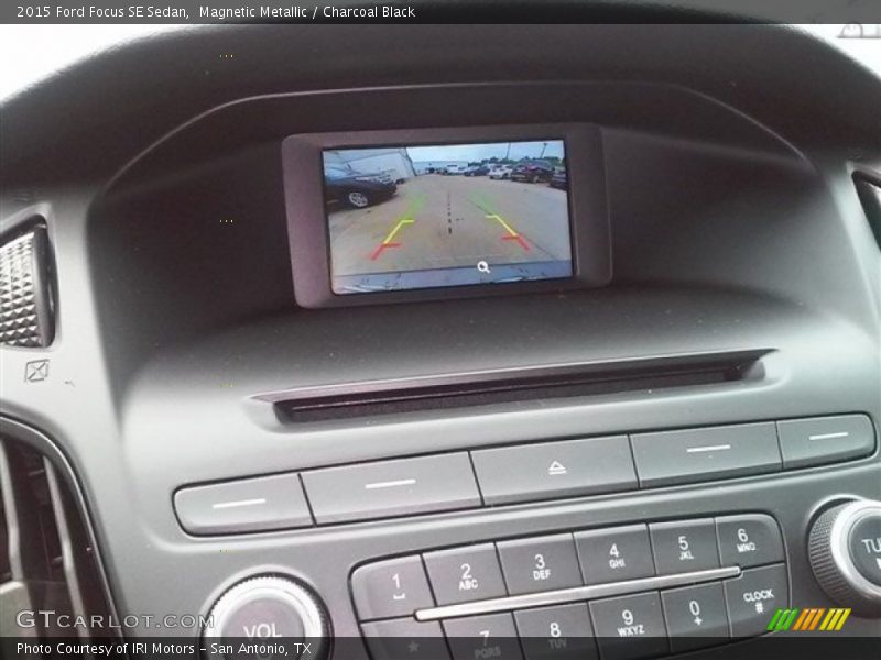 Magnetic Metallic / Charcoal Black 2015 Ford Focus SE Sedan