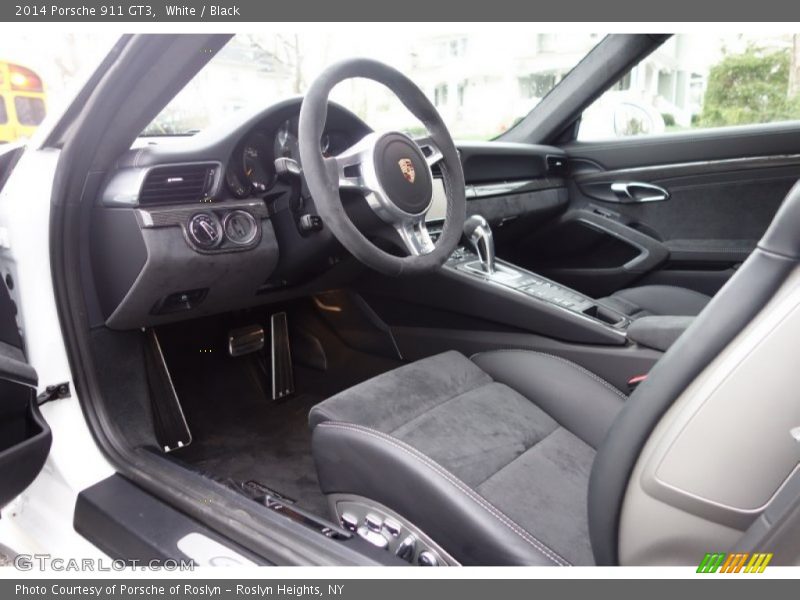 Black Interior - 2014 911 GT3 
