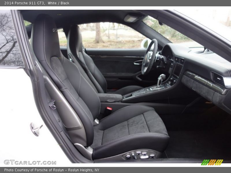 Front Seat of 2014 911 GT3