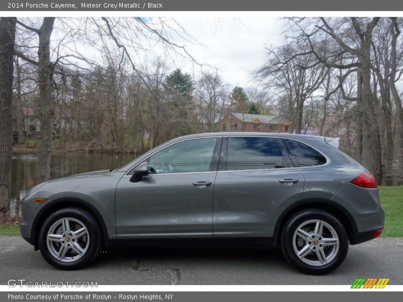 Meteor Grey Metallic / Black 2014 Porsche Cayenne